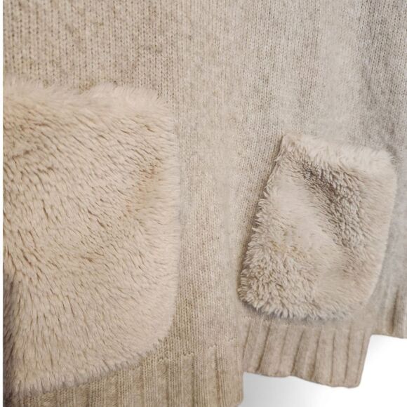 Magaschoni faux fur sweater M cozy comfy fall winter. - Picture 6 of 8